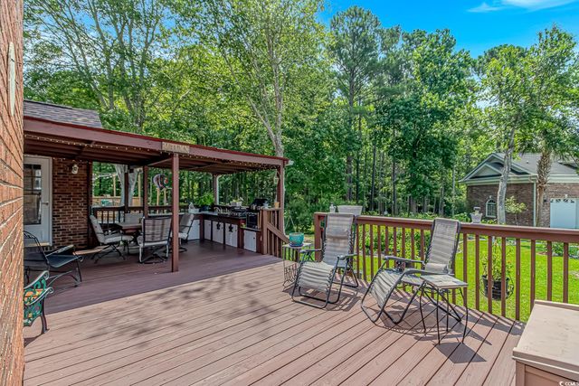 2454 Glen Dr., Little River, SC 29566