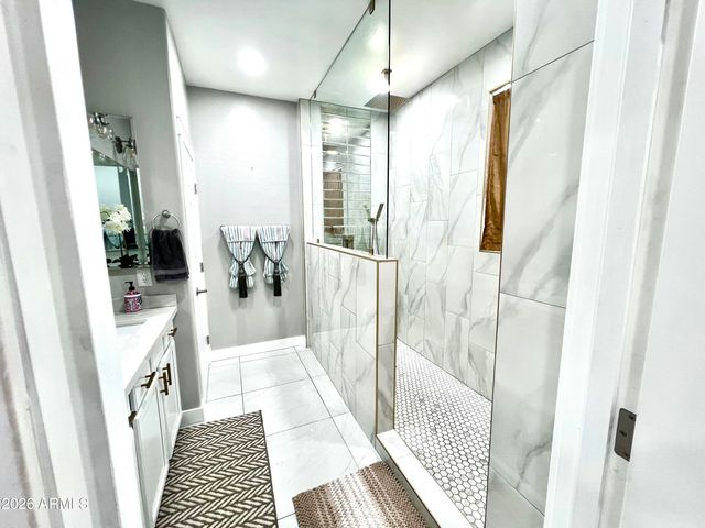 7616 W BERRIDGE Lane, Glendale, AZ 85303