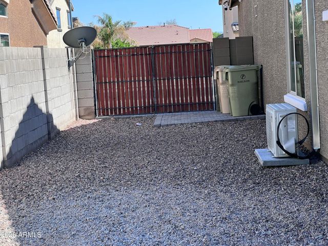 7616 W BERRIDGE Lane, Glendale, AZ 85303