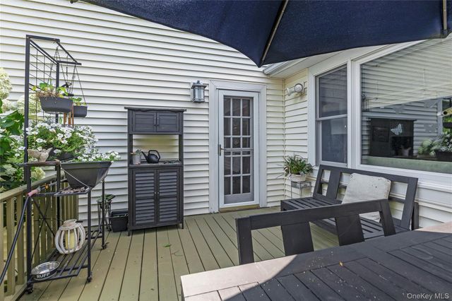 44 Cedar Valley Lane, Huntington, NY 11743