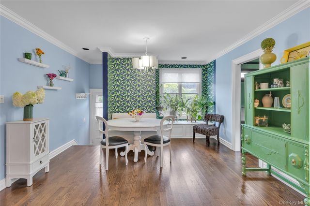 44 Cedar Valley Lane, Huntington, NY 11743