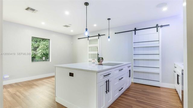 817 NW 17th Street, Fort Lauderdale, FL 33311