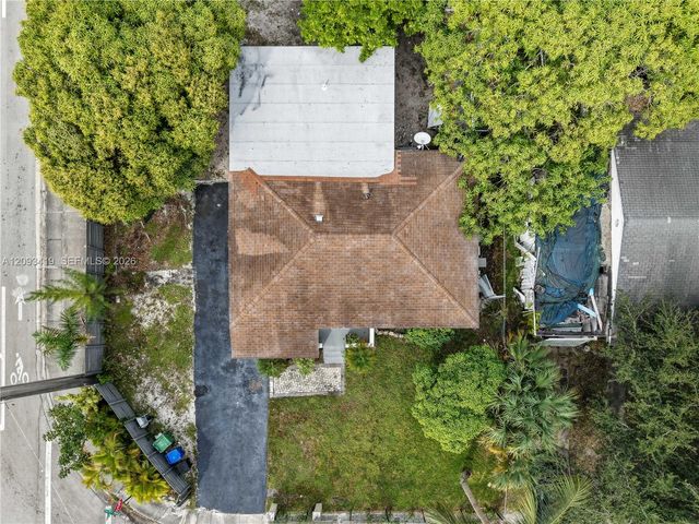 817 NW 17th Street, Fort Lauderdale, FL 33311