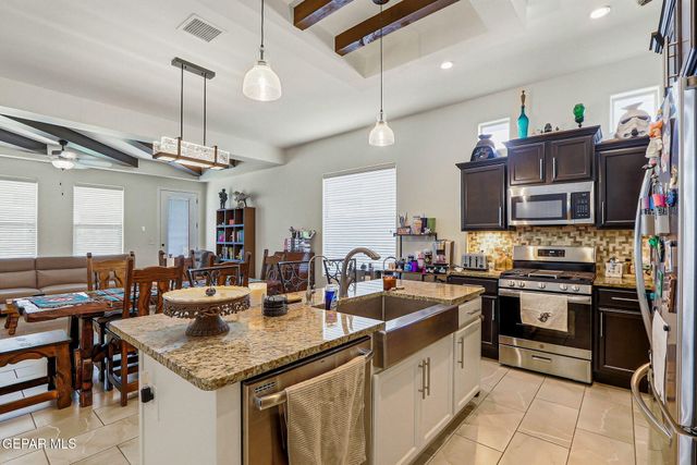 13681 Mill Hill Court, Horizon City, TX 79928