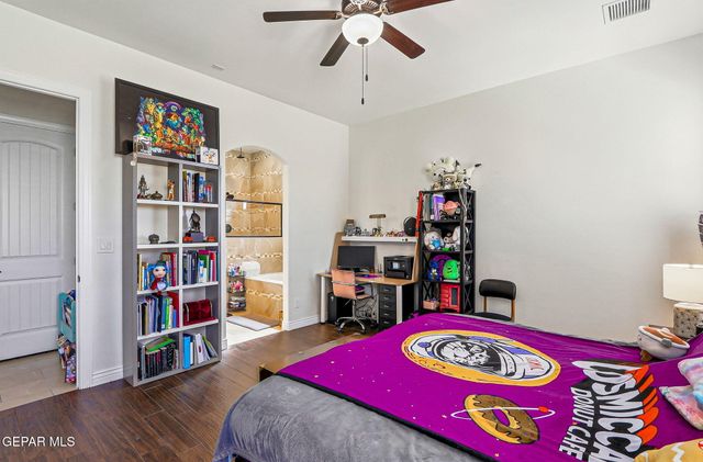 13681 Mill Hill Court, Horizon City, TX 79928