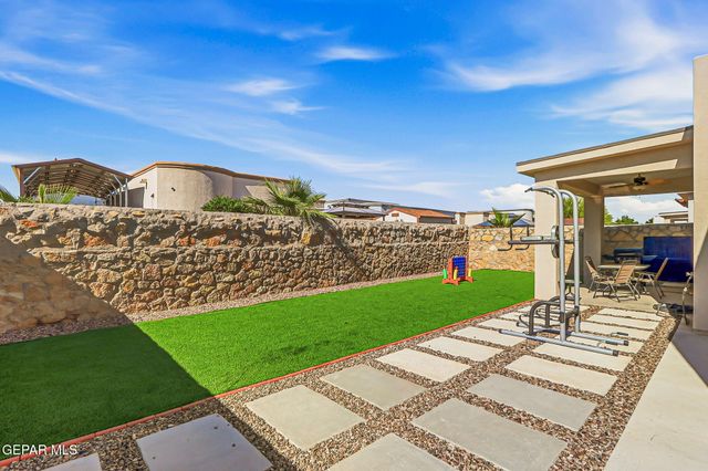 13681 Mill Hill Court, Horizon City, TX 79928