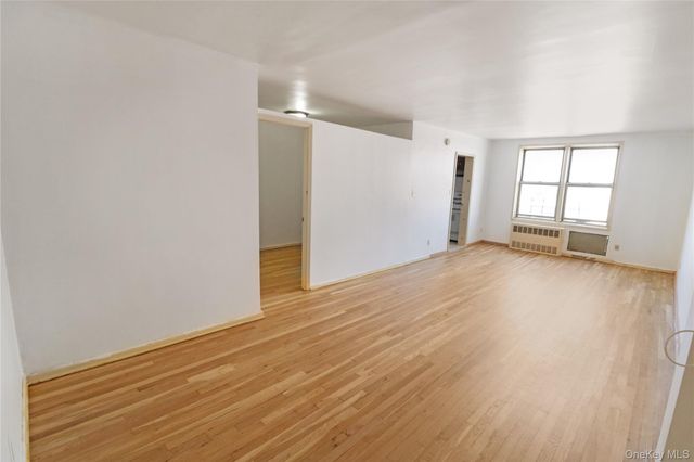 4125 Kissena Boulevard 5HH, Flushing, NY 11355
