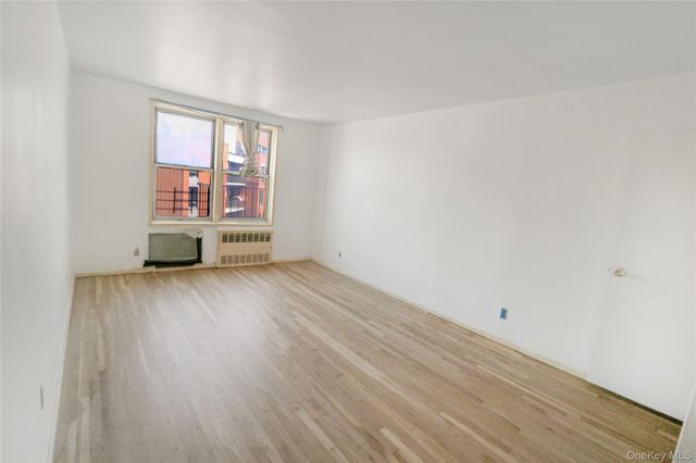 4125 Kissena Boulevard 5HH, Flushing, NY 11355
