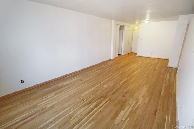 4125 Kissena Boulevard 5HH, Flushing, NY 11355