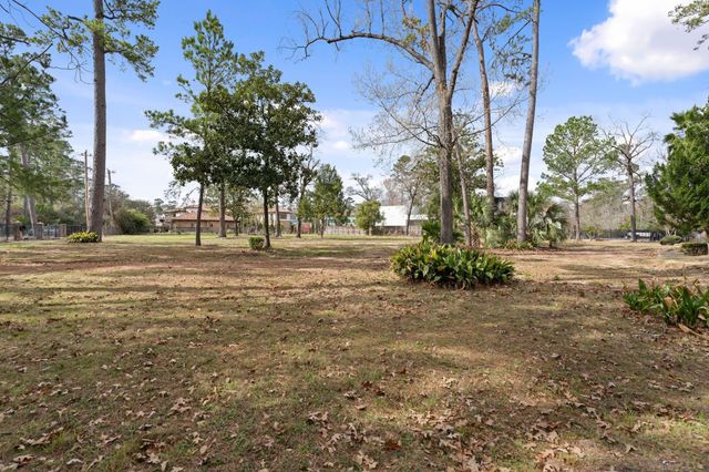 9201 Memorial Drive, Houston, TX 77024