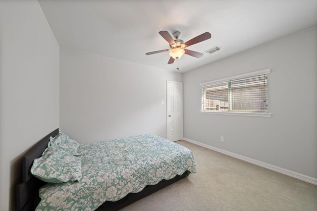 146 S Star Ridge Circle, The Woodlands, TX 77382