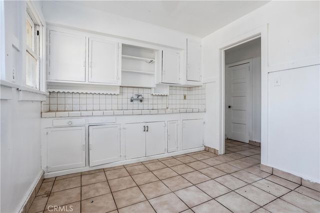 1814 3rd Street, Bakersfield, CA 93304