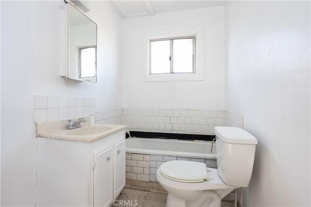 1814 3rd Street, Bakersfield, CA 93304