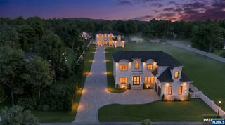 38B W Ridgewood Avenue, Paramus, NJ 07652