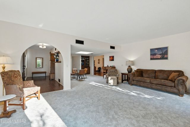 6732 E Calle Cadena, Tucson, AZ 85715