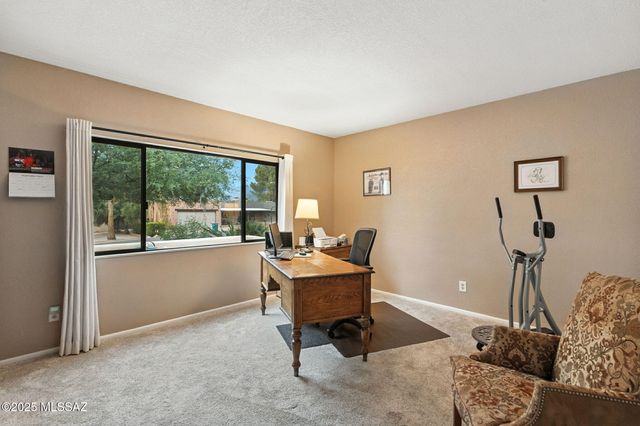 6732 E Calle Cadena, Tucson, AZ 85715