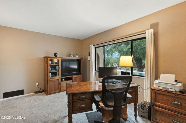 6732 E Calle Cadena, Tucson, AZ 85715