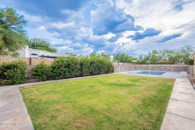 6732 E Calle Cadena, Tucson, AZ 85715