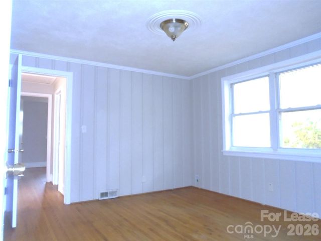 223 Dakota Street, Charlotte, NC 28216
