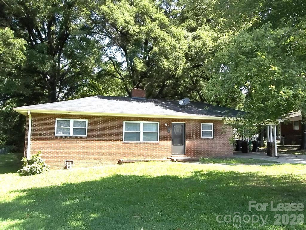 223 Dakota Street, Charlotte, NC 28216