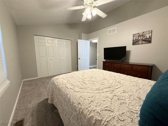 915 Sturbridge Drive, Medina, OH 44256