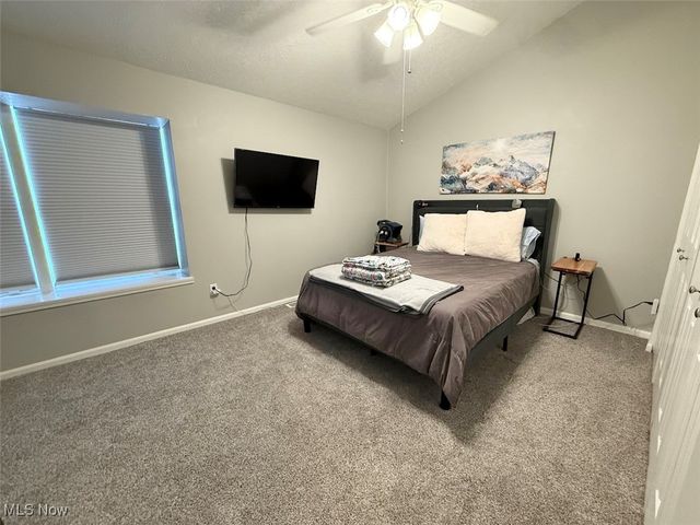 915 Sturbridge Drive, Medina, OH 44256