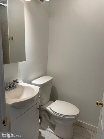 1410 LONGFORD RD, Collegeville, PA 19426