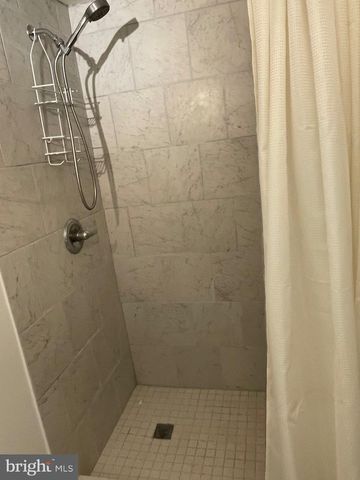 1410 LONGFORD RD, Collegeville, PA 19426