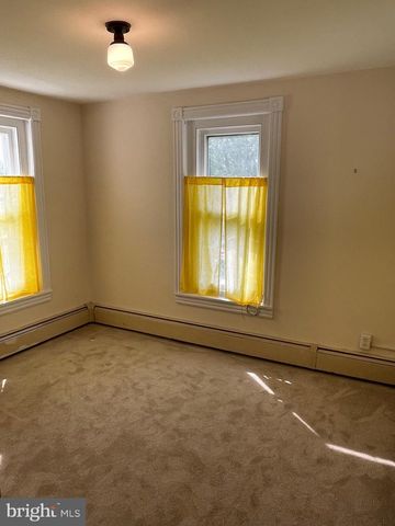 1410 LONGFORD RD, Collegeville, PA 19426