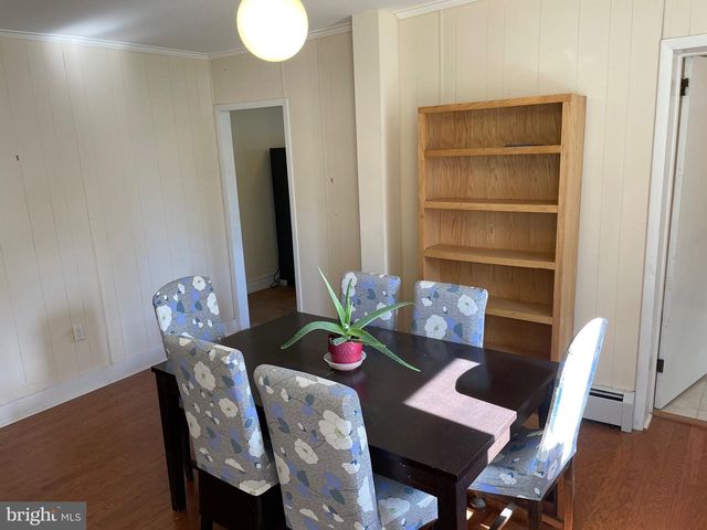 1410 LONGFORD RD, Collegeville, PA 19426