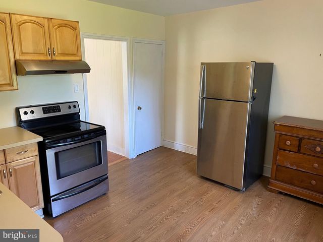 1410 LONGFORD RD, Collegeville, PA 19426