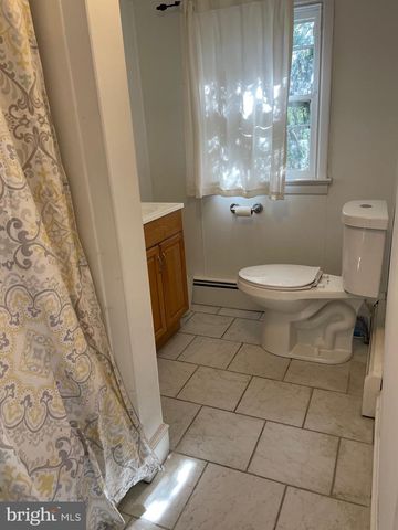 1410 LONGFORD RD, Collegeville, PA 19426