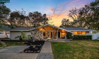 38 Vista Del Mar, Orinda, CA 94563