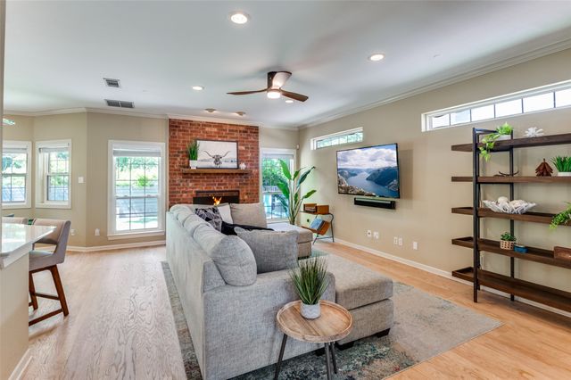 9727 Vinewood Drive, Dallas, TX 75228