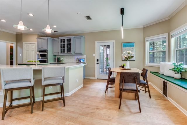 9727 Vinewood Drive, Dallas, TX 75228