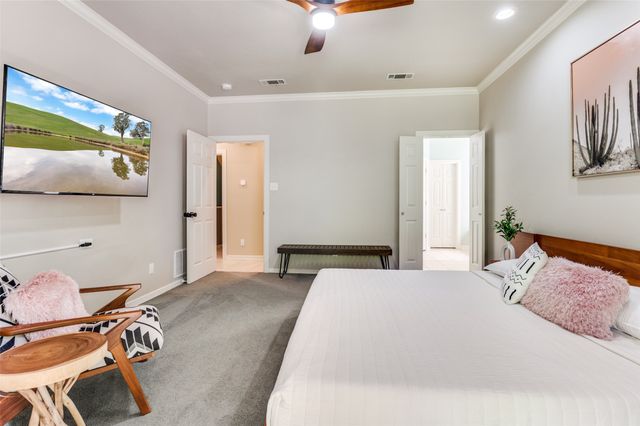 9727 Vinewood Drive, Dallas, TX 75228