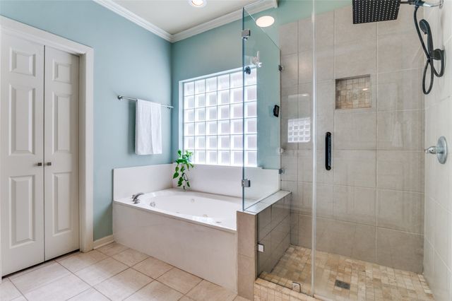 9727 Vinewood Drive, Dallas, TX 75228