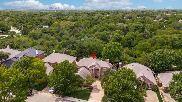 9727 Vinewood Drive, Dallas, TX 75228