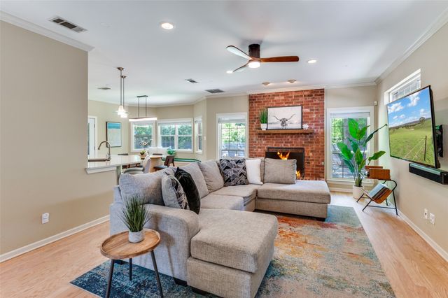 9727 Vinewood Drive, Dallas, TX 75228