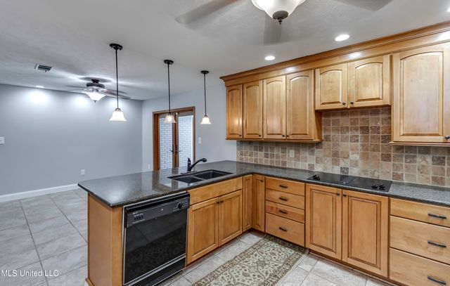 126 Plum Tree Road, Brandon, MS 39047