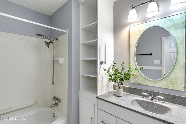 126 Plum Tree Road, Brandon, MS 39047