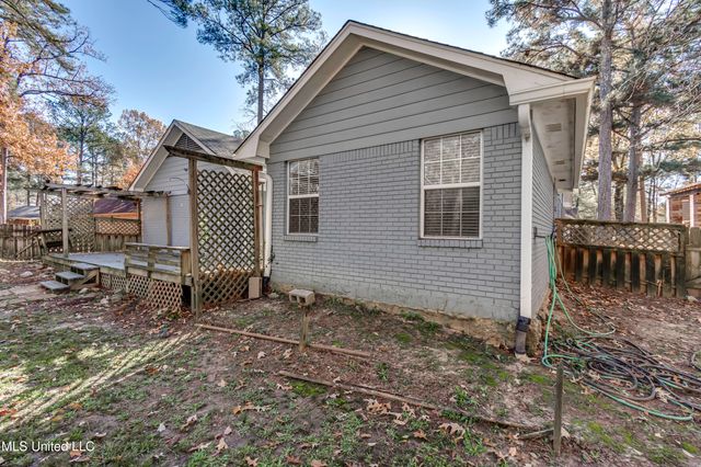 126 Plum Tree Road, Brandon, MS 39047