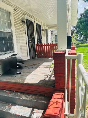 305 N Bryan Street, Houston, TX 77011
