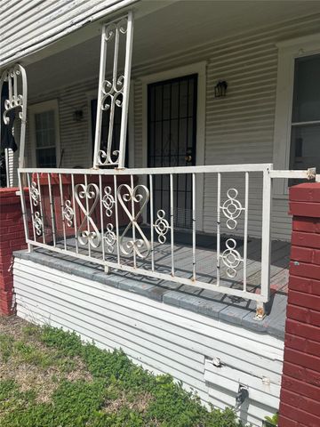 305 N Bryan Street, Houston, TX 77011