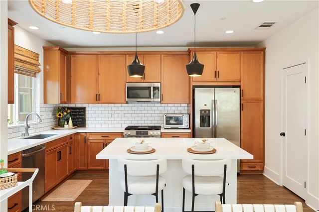 793 Banyan, Pomona, CA 91767