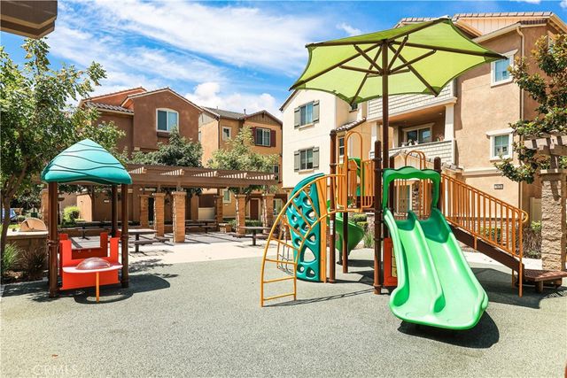 793 Banyan, Pomona, CA 91767
