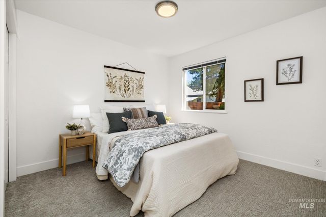 5246 N Hertford Way, Boise, ID 83714