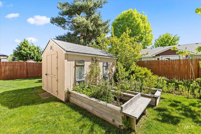 5246 N Hertford Way, Boise, ID 83714