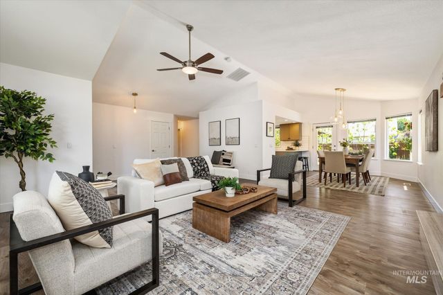 5246 N Hertford Way, Boise, ID 83714