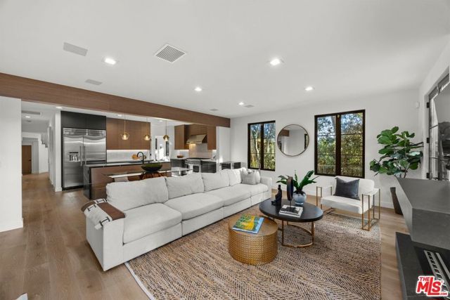 8171 Tianna Road, Los Angeles, CA 90046